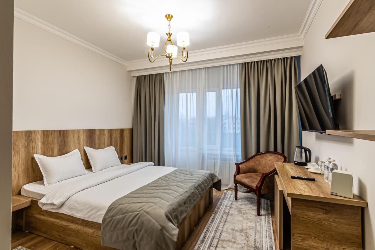 Oscar Hotel By Ag Hotels Group Almaty Esterno foto