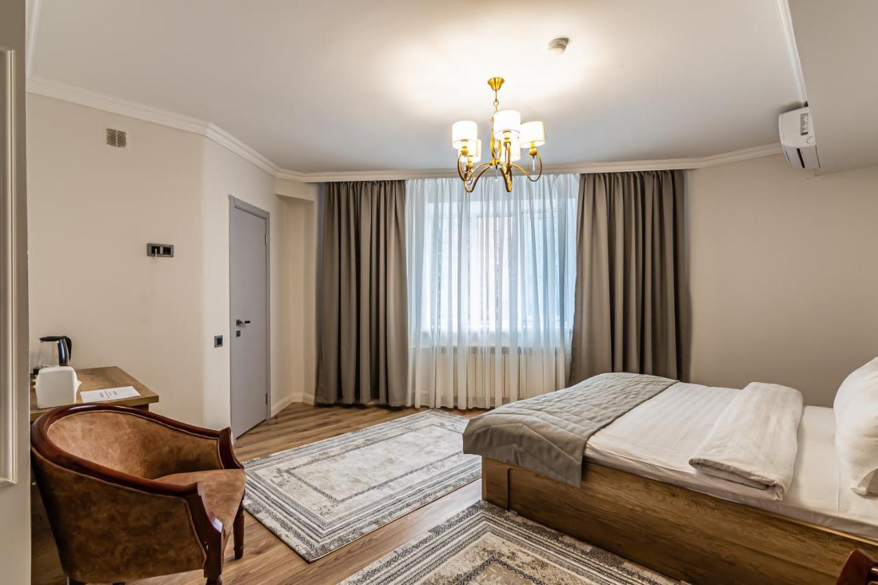 Oscar Hotel By Ag Hotels Group Almaty Esterno foto