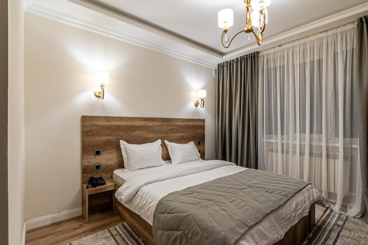 Oscar Hotel By Ag Hotels Group Almaty Esterno foto